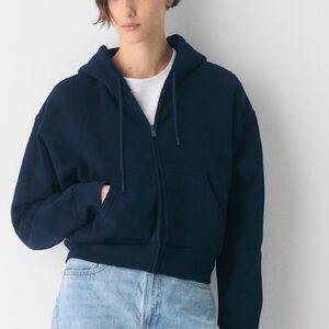 Aritzia Women's Navy Blue Hoodie